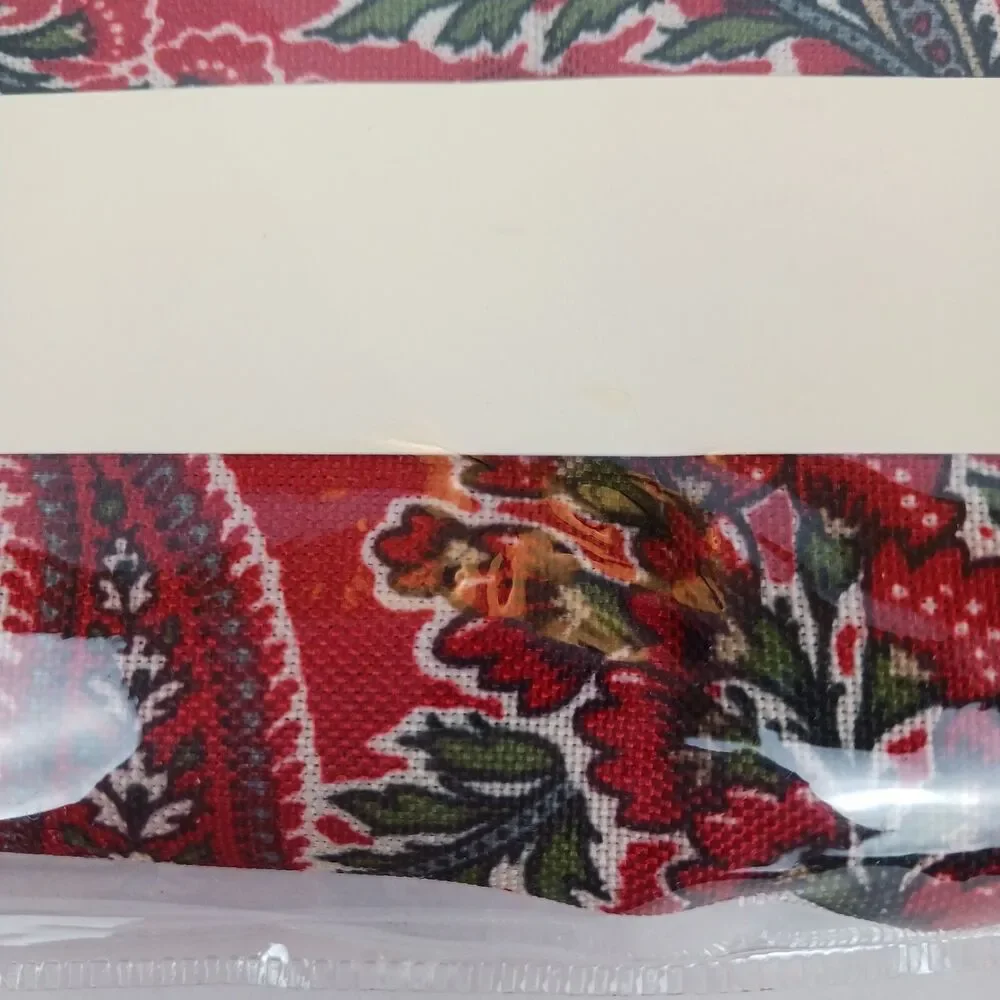 CYNTHIA ROWLEY Cloth Table Napkins New In Package Set Of 4 Paisley Red 18